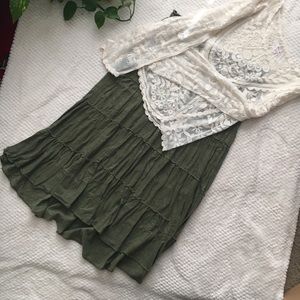 BOGO🍾 • AMERICAN EAGLE green maxi skirt
